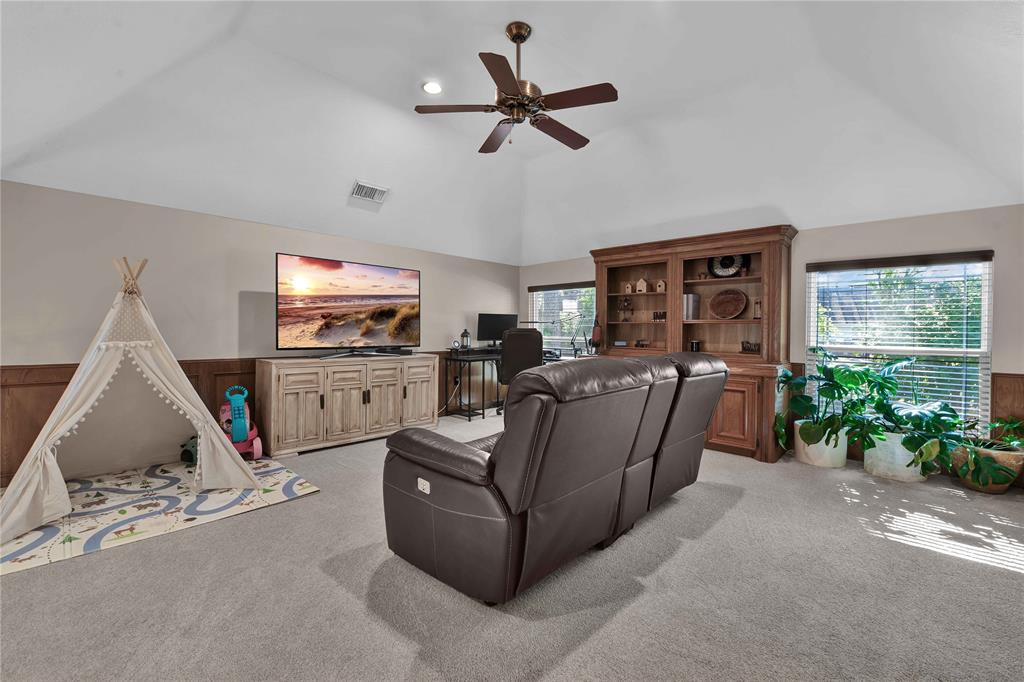 5802 Berkshire Hills Dr, Kingwood, TX 77345