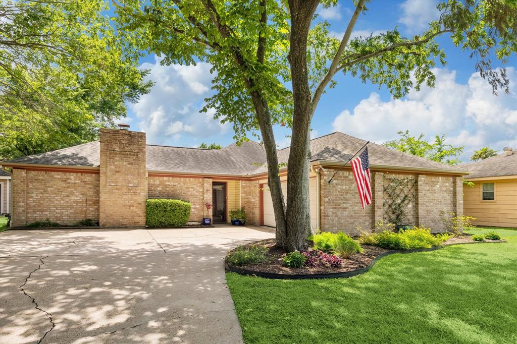 14011 Baltrusol Dr, Houston, TX 77095