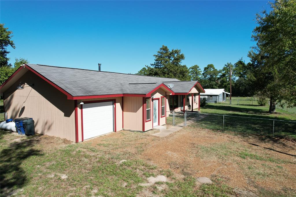 4018 State Highway 19 S, Lovelady, TX 75851