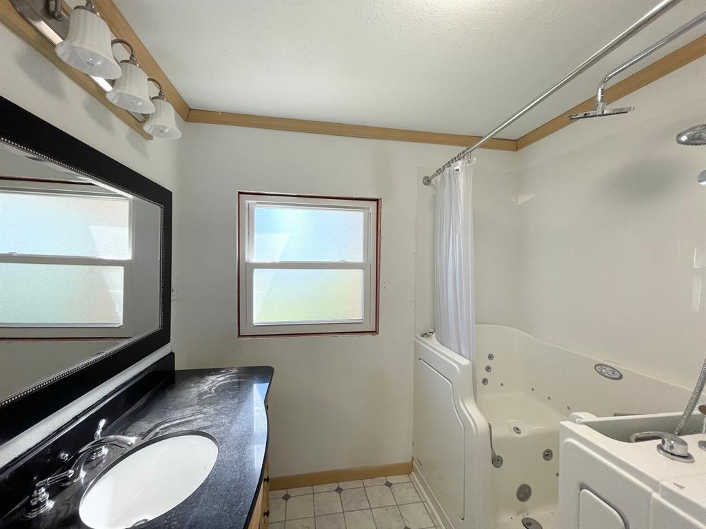 4018 State Highway 19 S, Lovelady, TX 75851