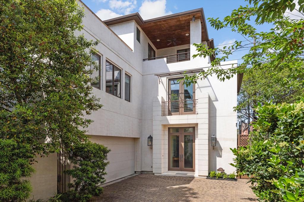 Home on 2116 Nantucket Drive in Westhaven Estates in Houston TX