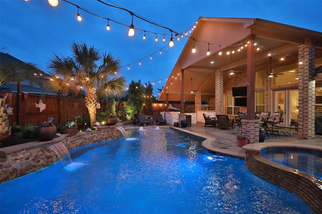 20306 Falling Harbor Ln, Spring, TX 77379