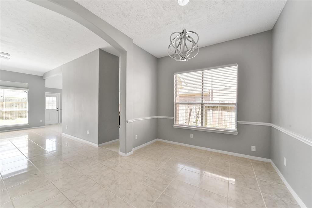 1211 Peacham Ct, Fresno, TX 77545