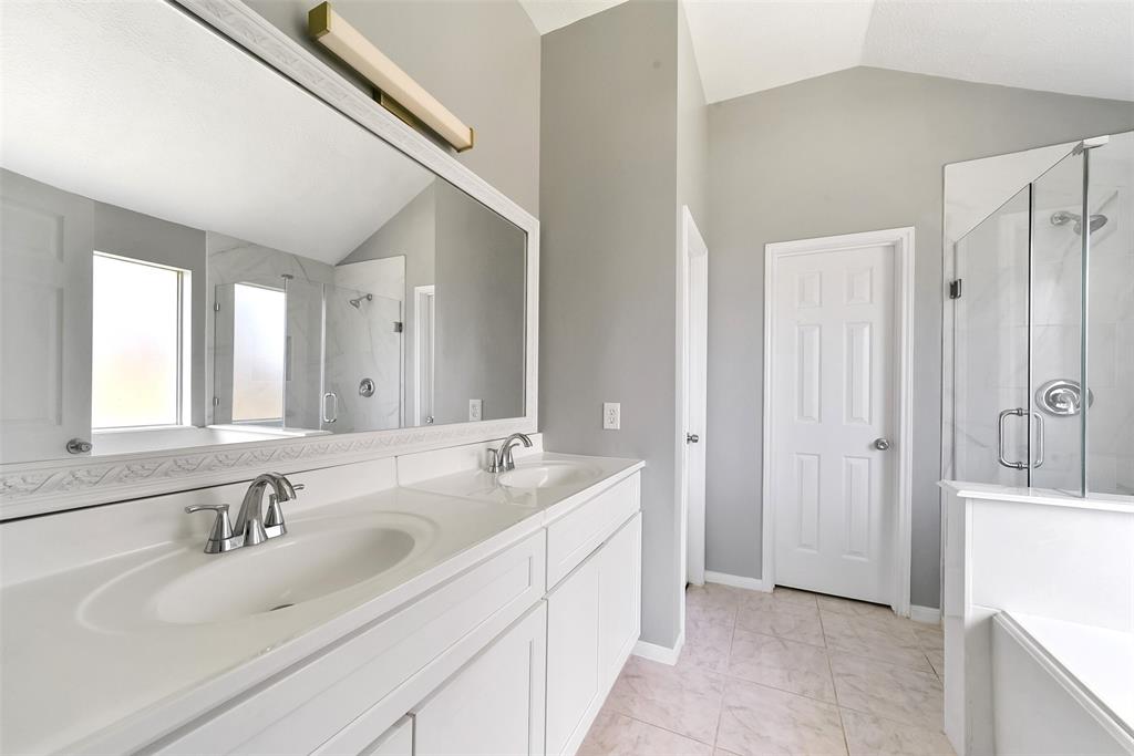 1211 Peacham Ct, Fresno, TX 77545