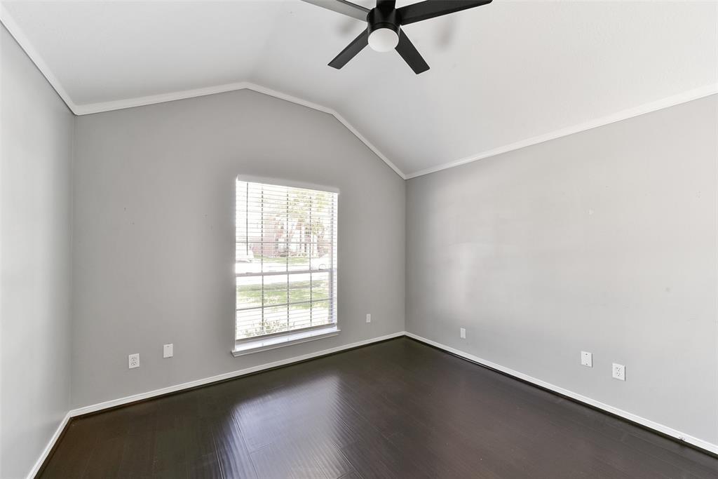 1211 Peacham Ct, Fresno, TX 77545