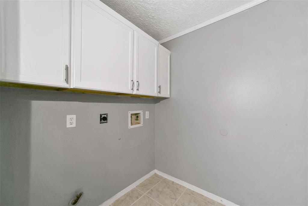 1211 Peacham Ct, Fresno, TX 77545