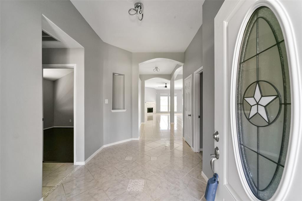 1211 Peacham Ct, Fresno, TX 77545