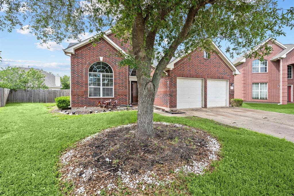 3906 Elm Stream Ct, Fresno, TX 77545
