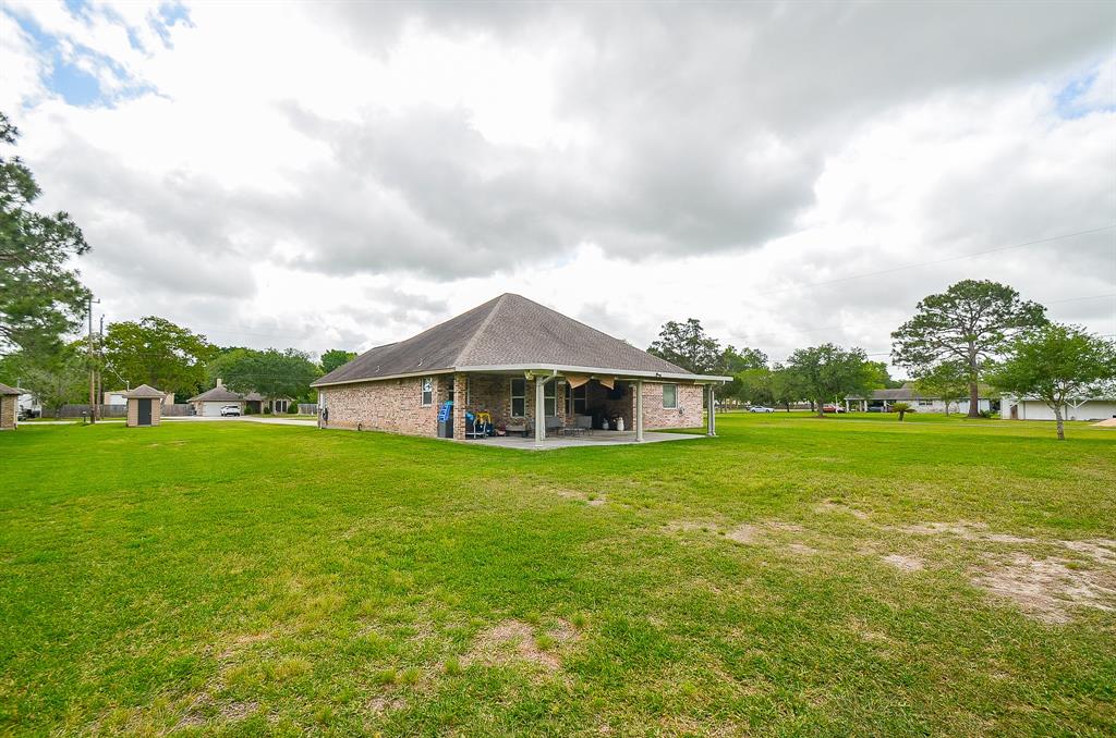 5306 Avenue P, Santa Fe, TX 77510