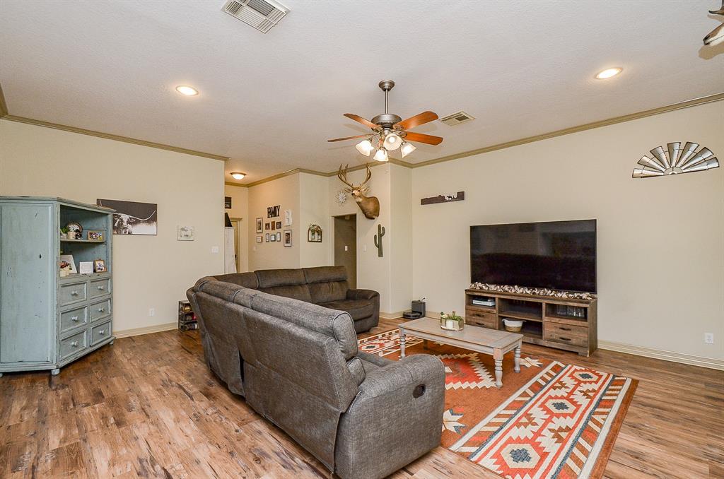 5306 Avenue P, Santa Fe, TX 77510