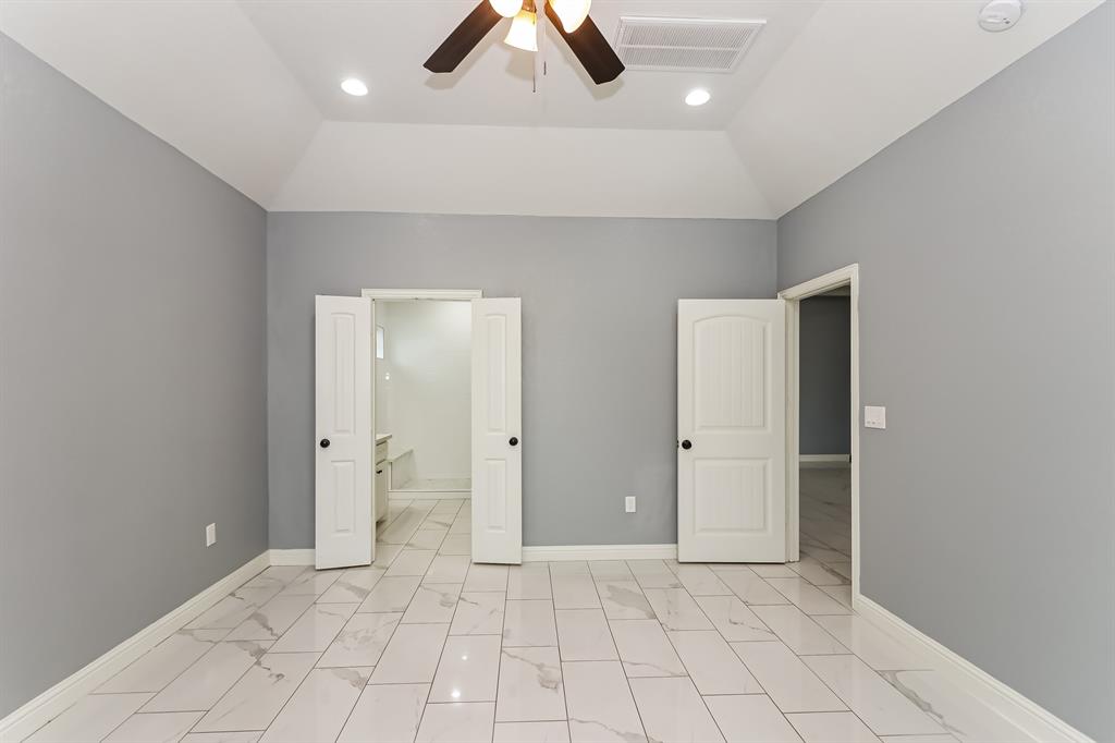 703 Avenue J, South Houston, TX 77587