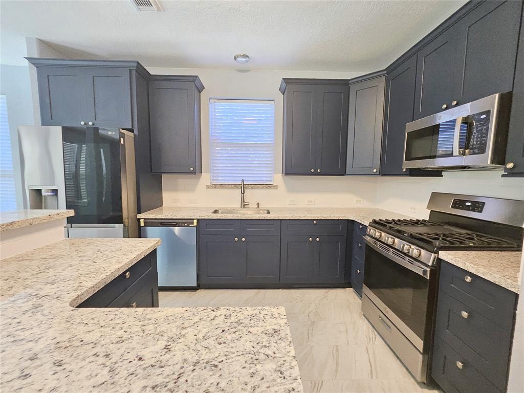 4127 Applecreek Bend Dr, Stafford, TX 77477