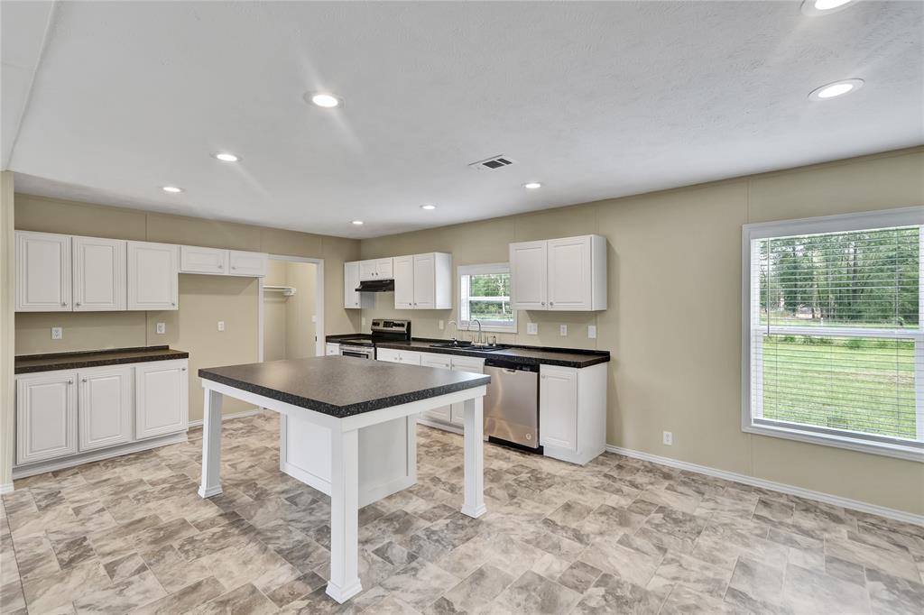 15933 W Relza Dr, Splendora, TX 77372