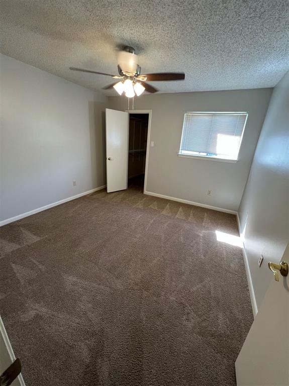 2722 Meadowcreek Dr, Missouri City, TX 77459