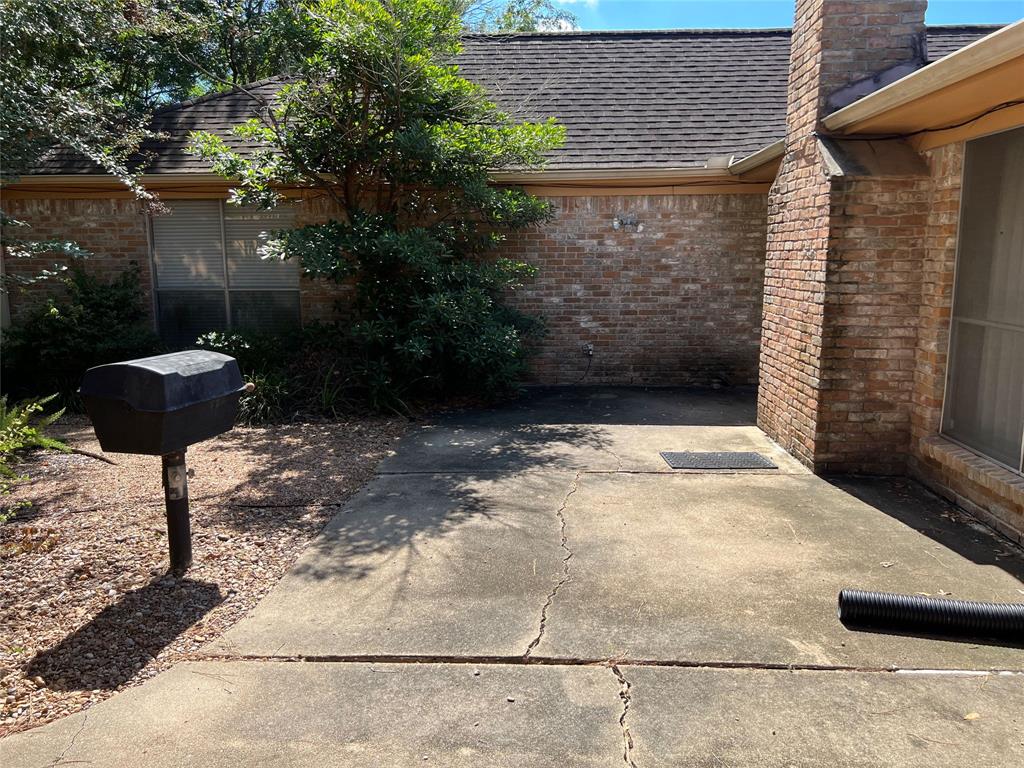 2722 Meadowcreek Dr, Missouri City, TX 77459