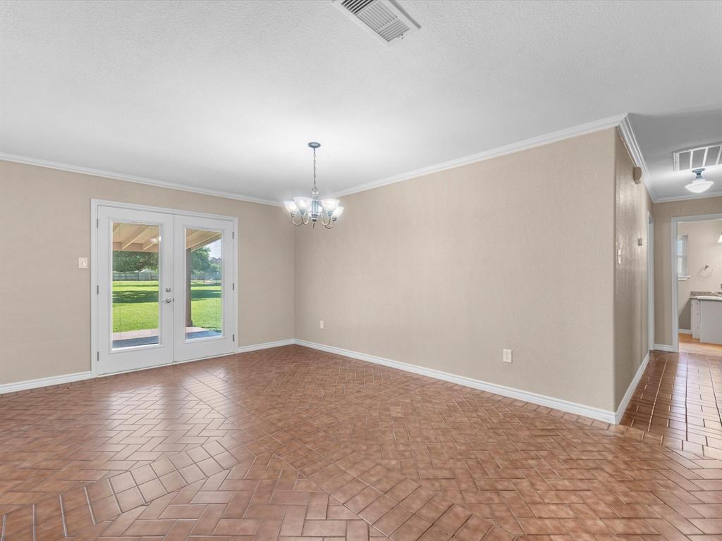 11814 Cherry Point Dr, Mont Belvieu, TX 77535