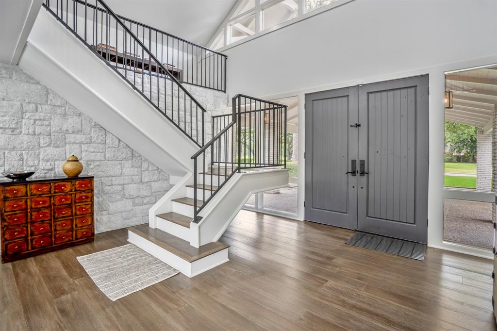 5524 Sturbridge Dr, Houston, TX 77056