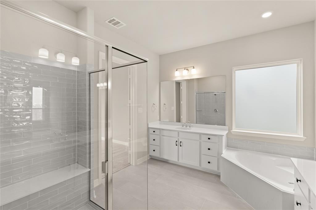 4206 Valley Glen Ln, League City, TX 77573