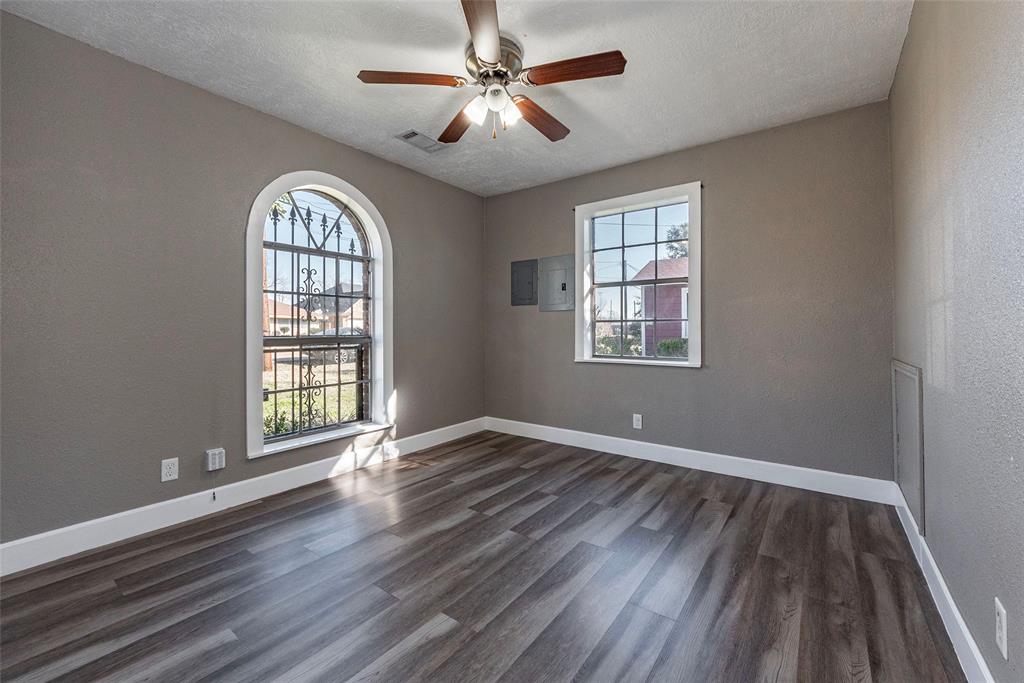 802 Avenue I, South Houston, TX 77587