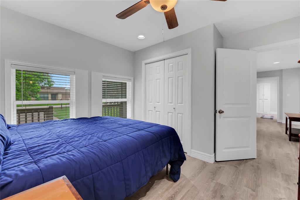 Property Detail on Theresa Riddle, Real Estate Professional 132 Lakewood Dr, Clute TX 77531