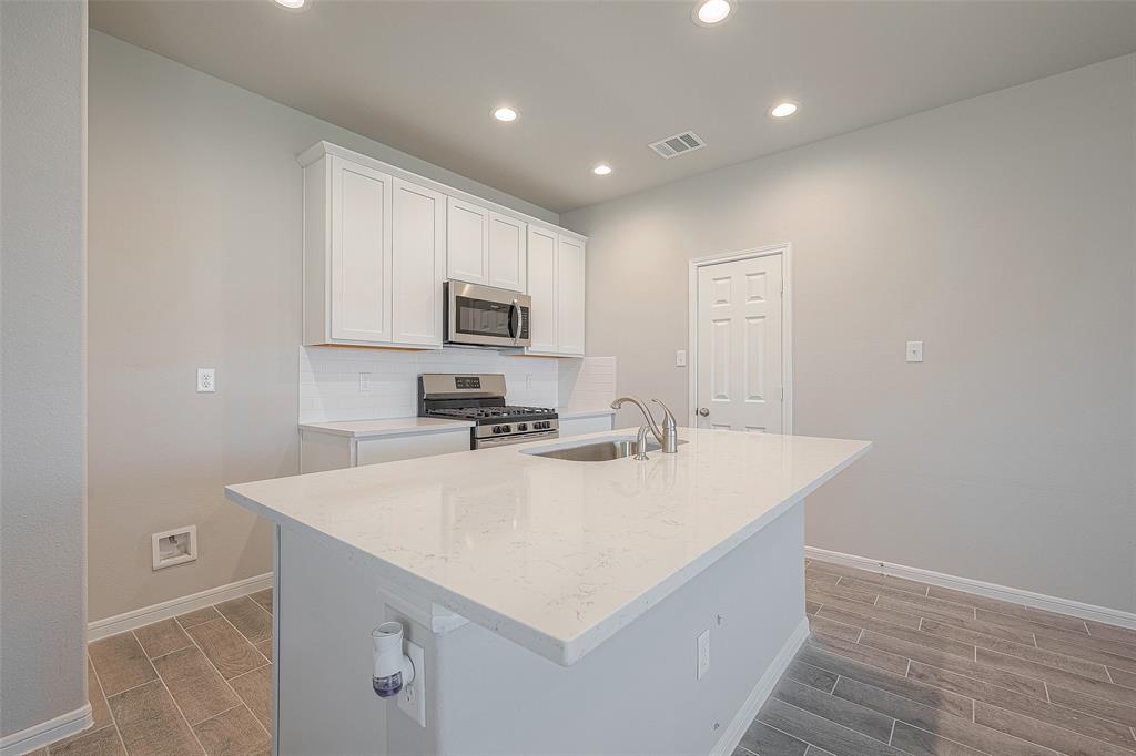 12323 Belhaven Terrace Dr, Houston, TX 77044