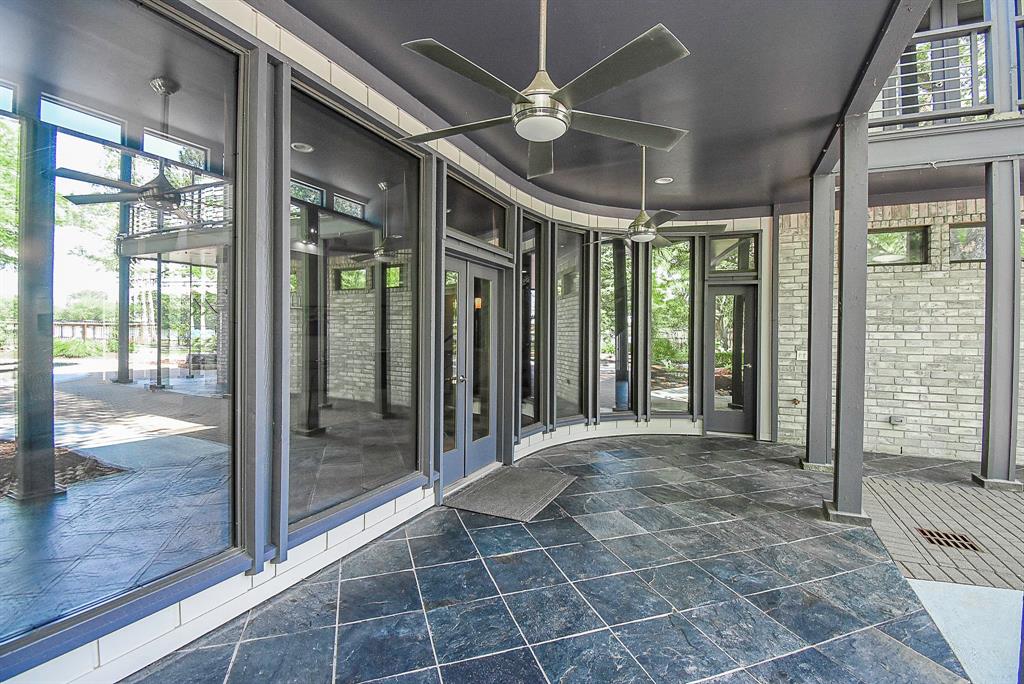 15402 Lakeview Dr, Jersey Village, TX 77040