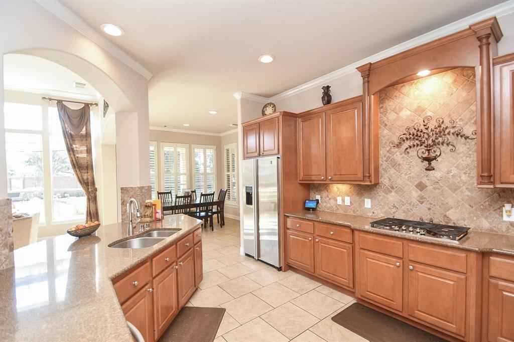 8410 Buffalo Creek Dr, Richmond, TX 77406