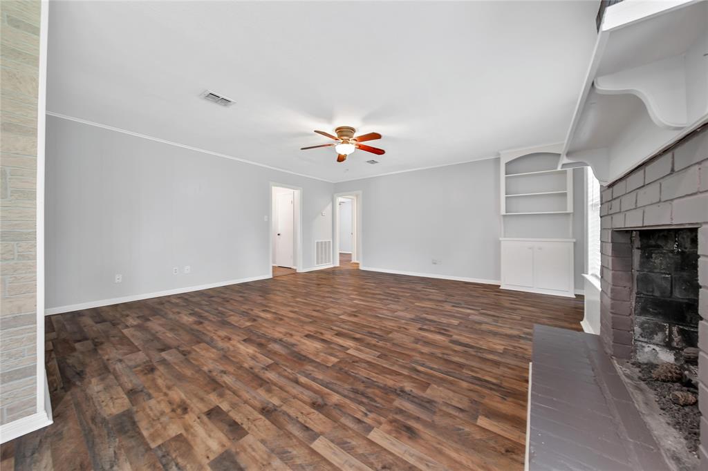 1618 Hamblen Rd, Kingwood, TX 77339