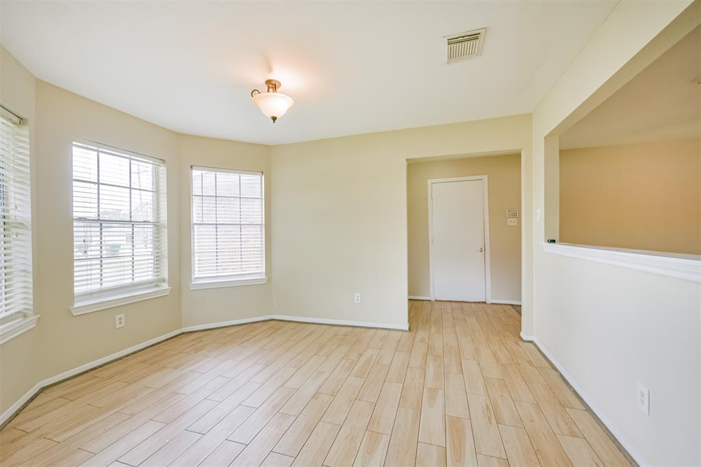 431 Westward Ave, La Marque, TX 77568