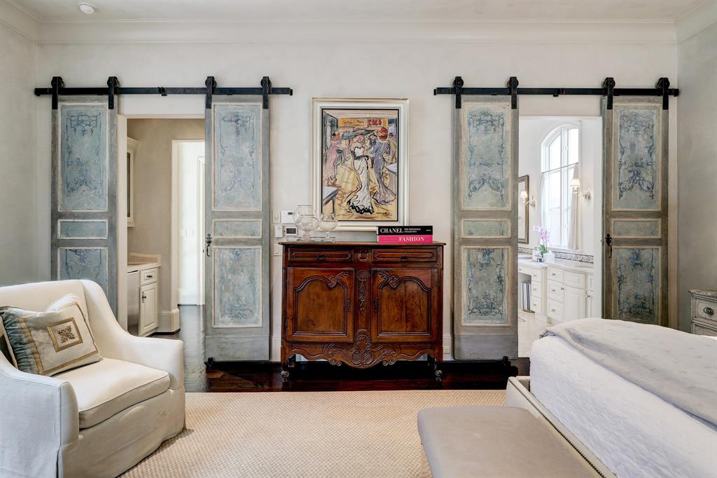 3101 Avalon Pl, Houston, TX 77019