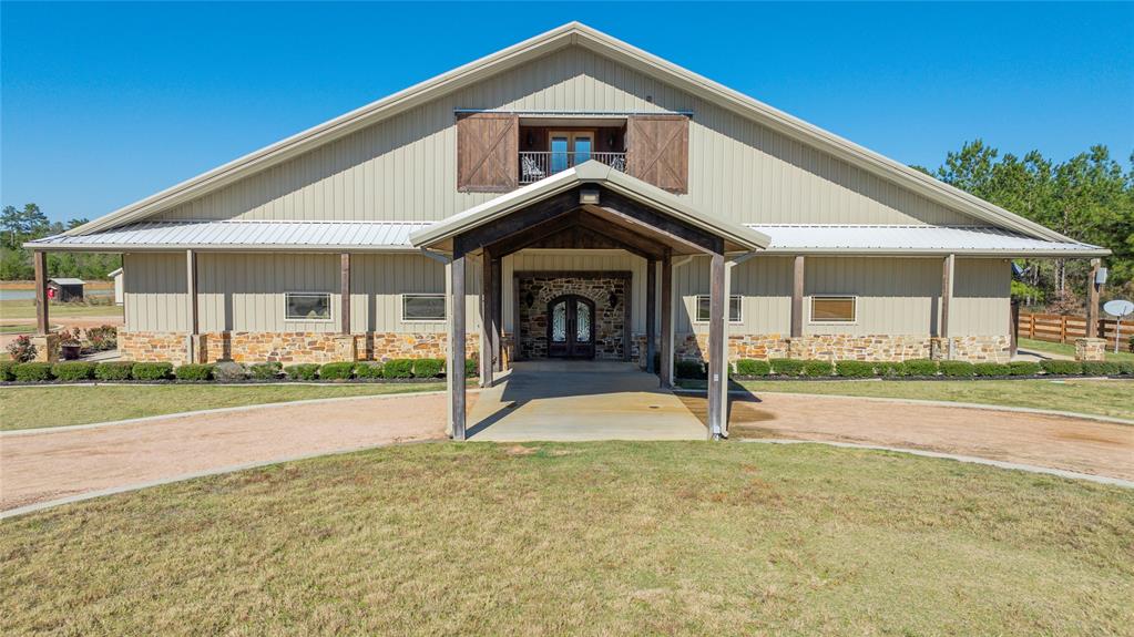 26042 Riley Road, Waller, TX 77484