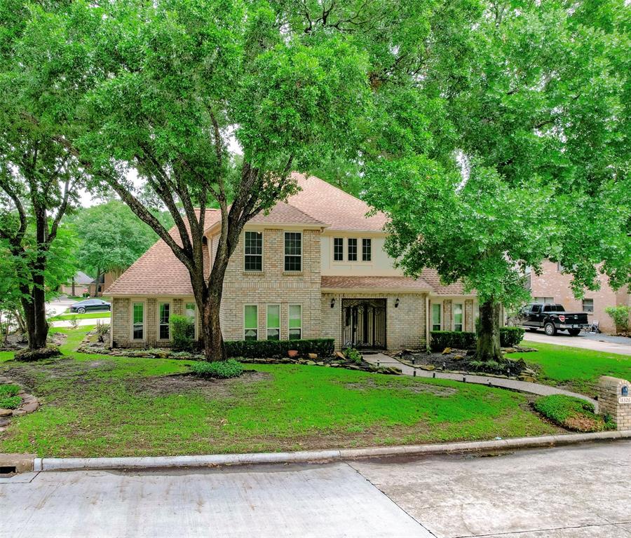 18326 Lake Oaks Drive, Spring, TX 77388