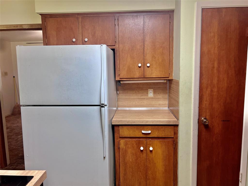 1111 Kelving Way, Wharton, TX 77488