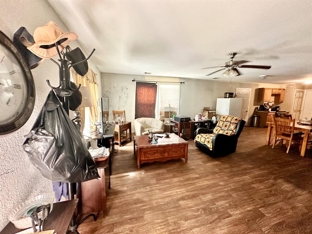 5220 Bayou Blvd, Baytown, TX 77521