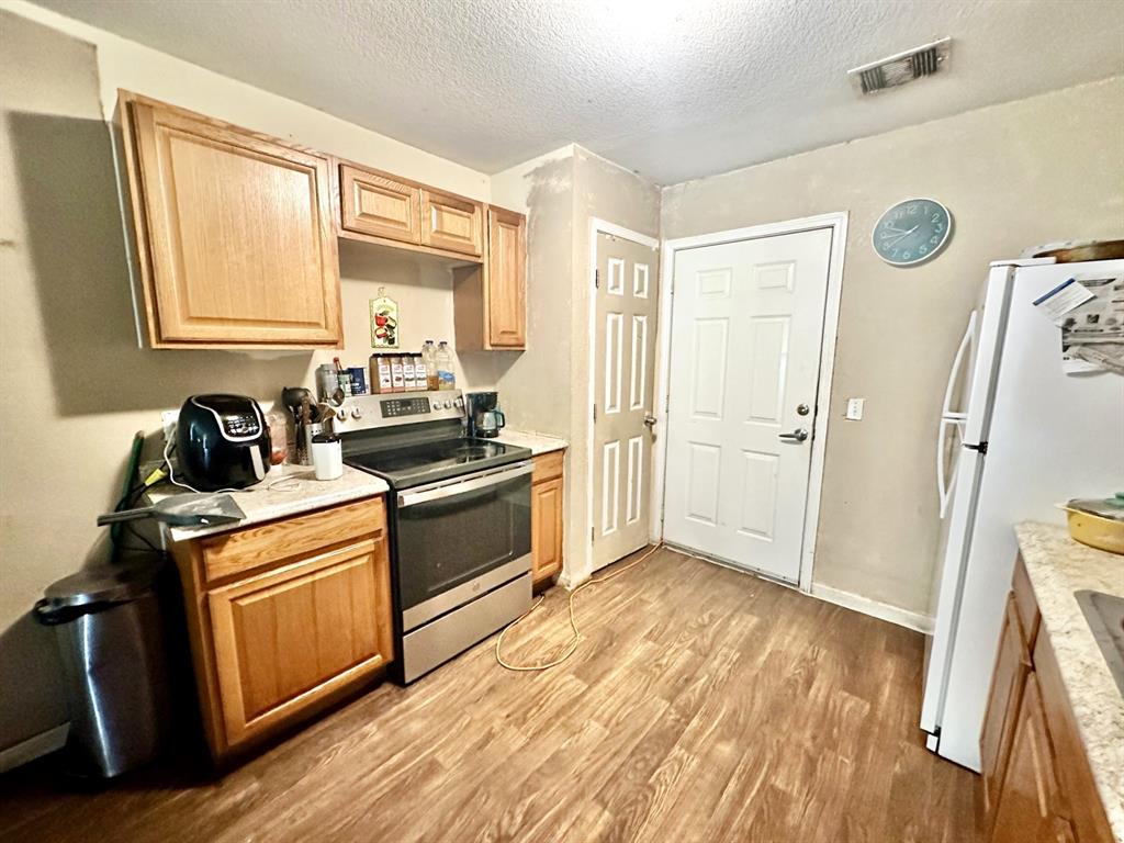 5220 Bayou Blvd, Baytown, TX 77521