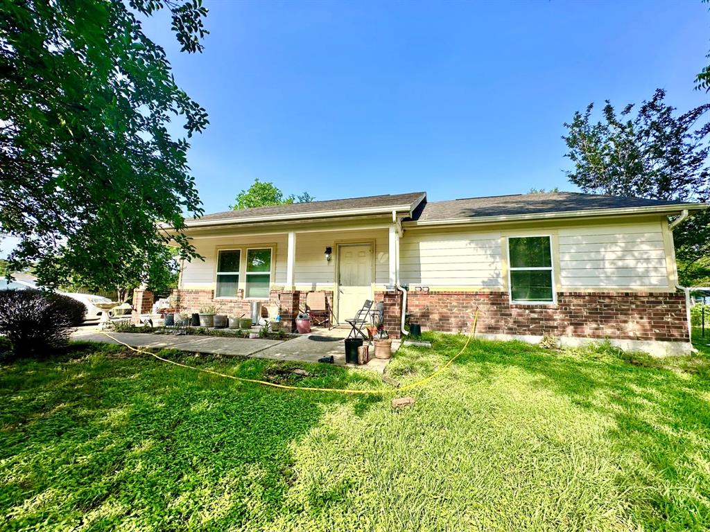 5220 Bayou Blvd, Baytown, TX 77521