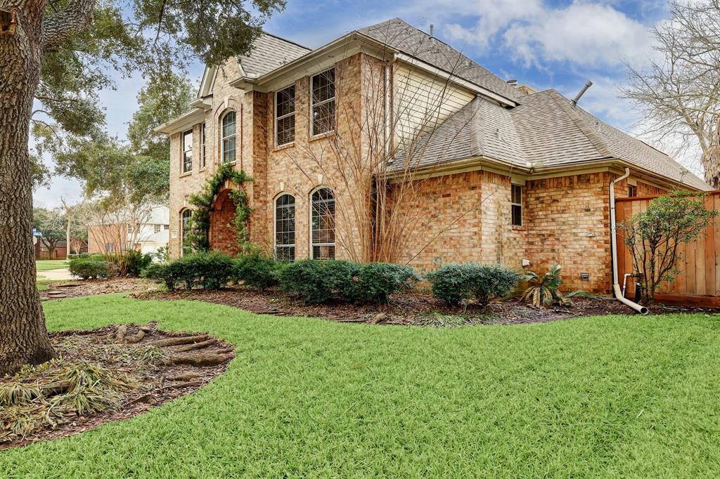 7110 Greatwood Glen Ct, Sugar Land, TX 77479