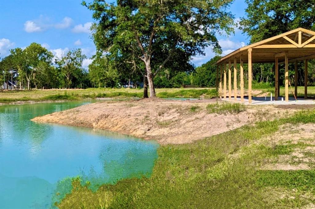 2723 Whispering Pine Drive, Alvin, TX 77511