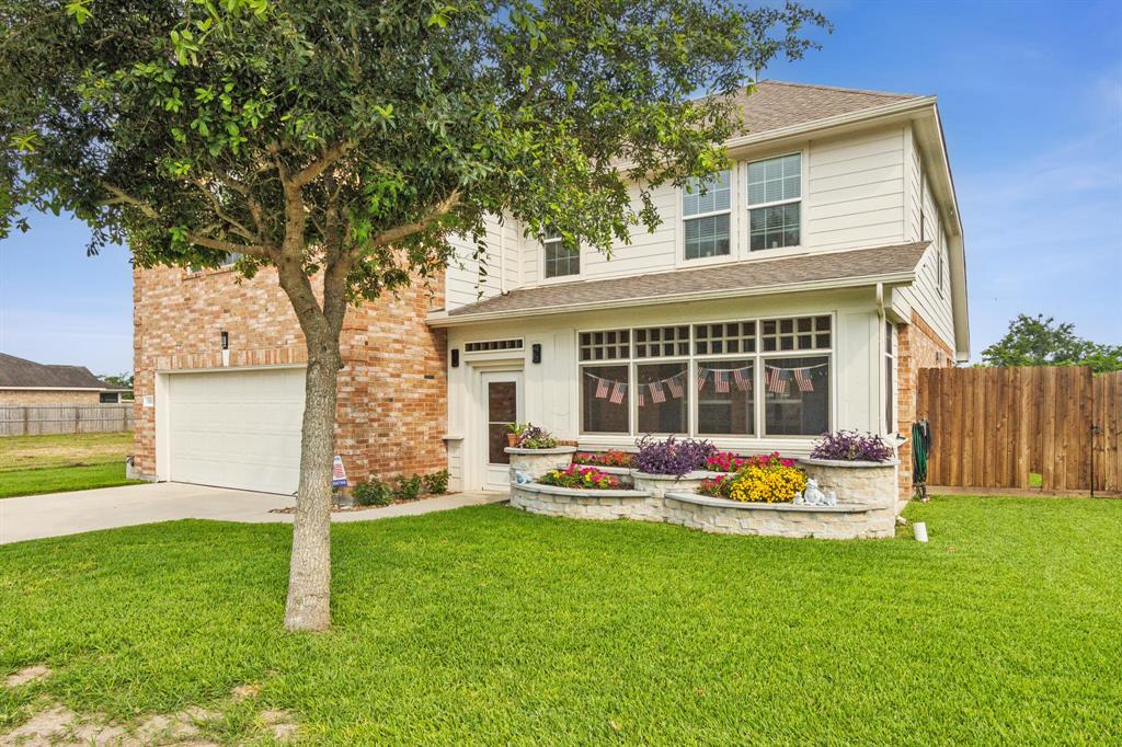 3311 Aberdeen Court, Bay City, TX 77414