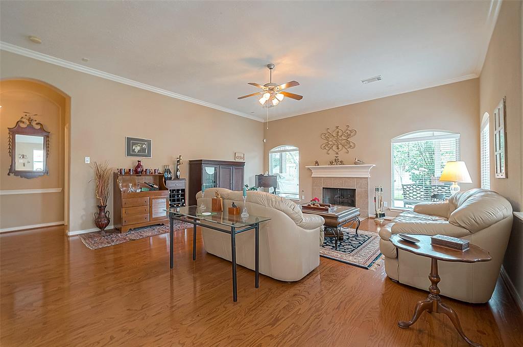 1803 Grayson Lakes Blvd, Katy, TX 77494