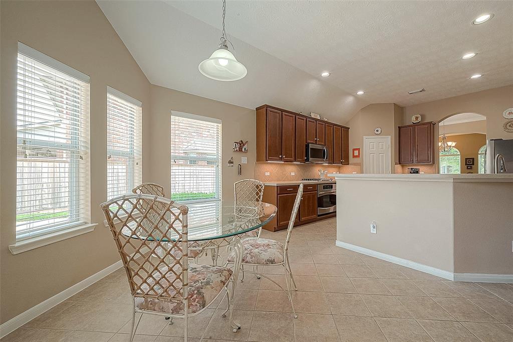 1803 Grayson Lakes Blvd, Katy, TX 77494