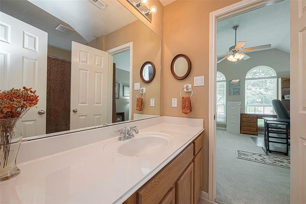 1803 Grayson Lakes Blvd, Katy, TX 77494