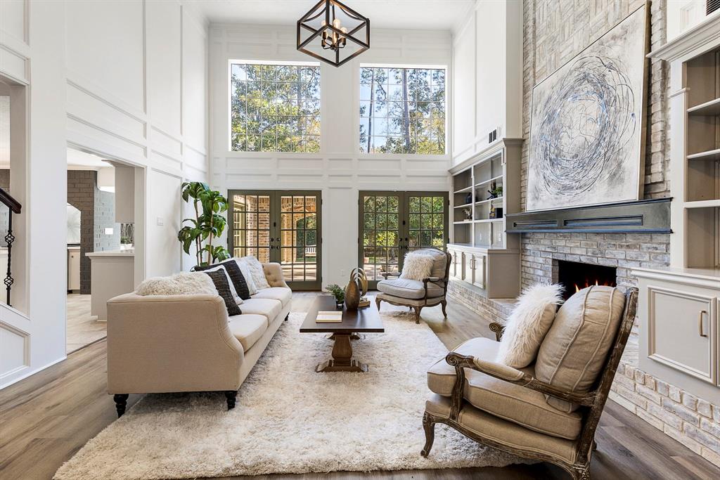 5 Thornhedge Ct, Spring, TX 77381