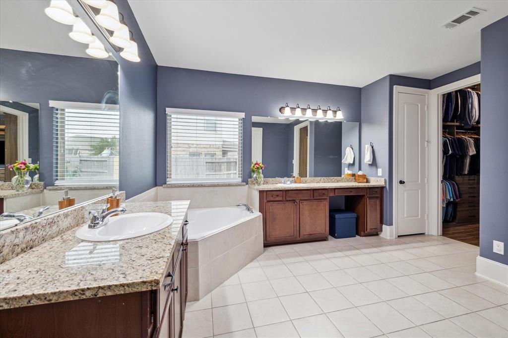 9360 Pappas Dr, Brookshire, TX 77423