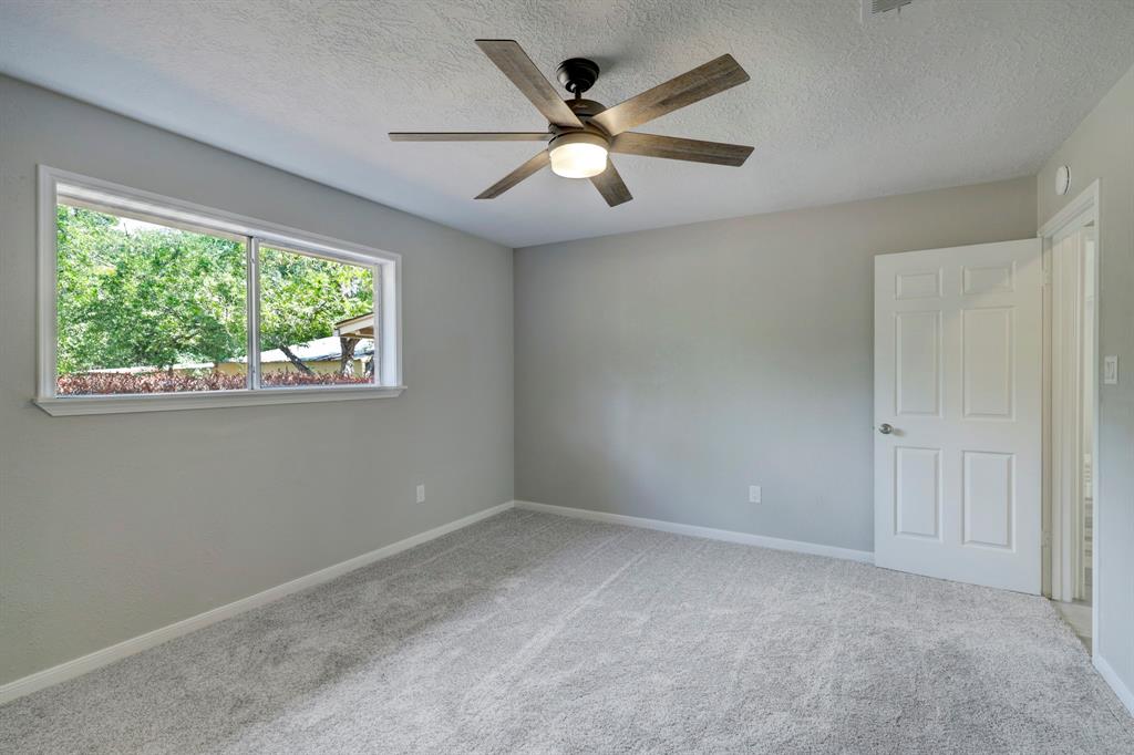 25869 Magnolia Dr, Splendora, TX 77372