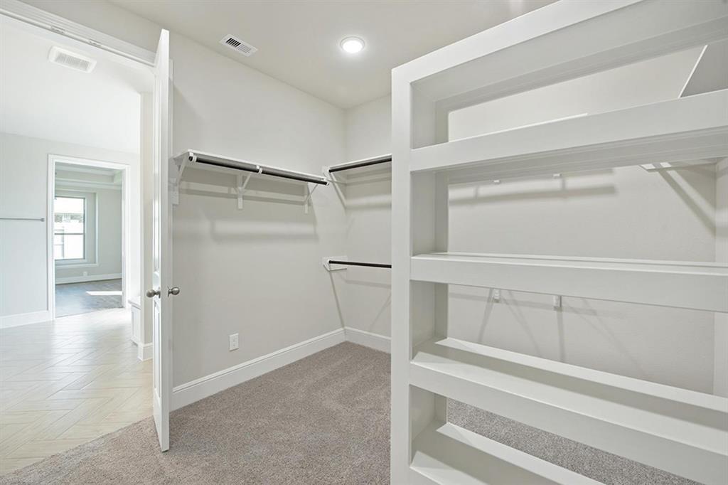 2119 Plum Creek Dr, Manvel, TX 77578