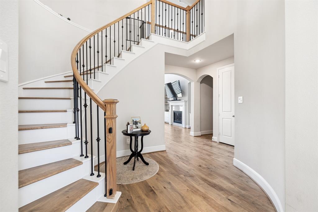 2119 Plum Creek Dr, Manvel, TX 77578