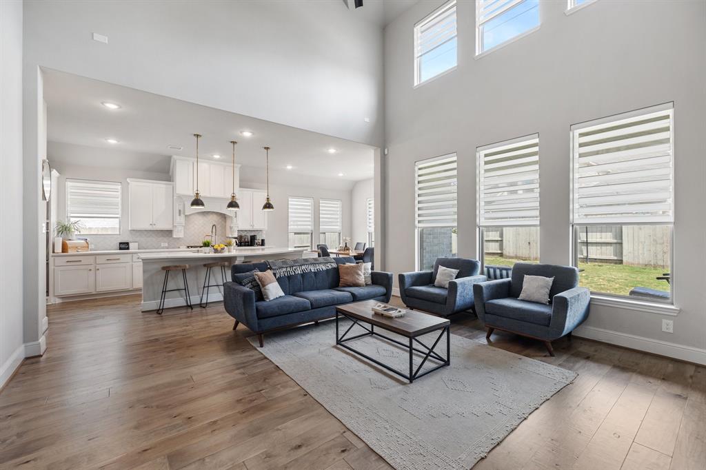 2119 Plum Creek Dr, Manvel, TX 77578