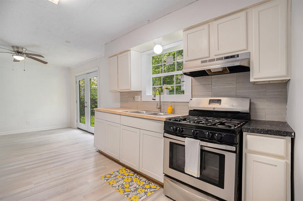 1903 Little St, La Marque, TX 77568