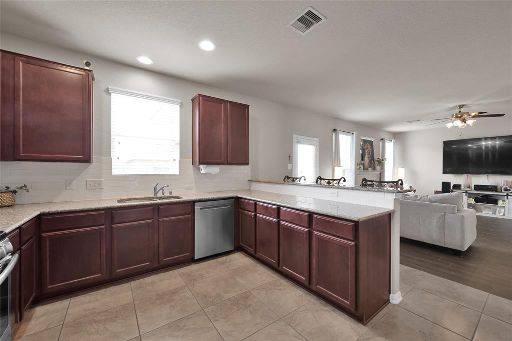 19023 Ashford Square St, Tomball, TX 77375